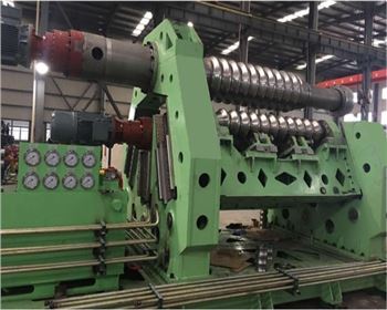 青海電液伺服四輥波紋板卷板機